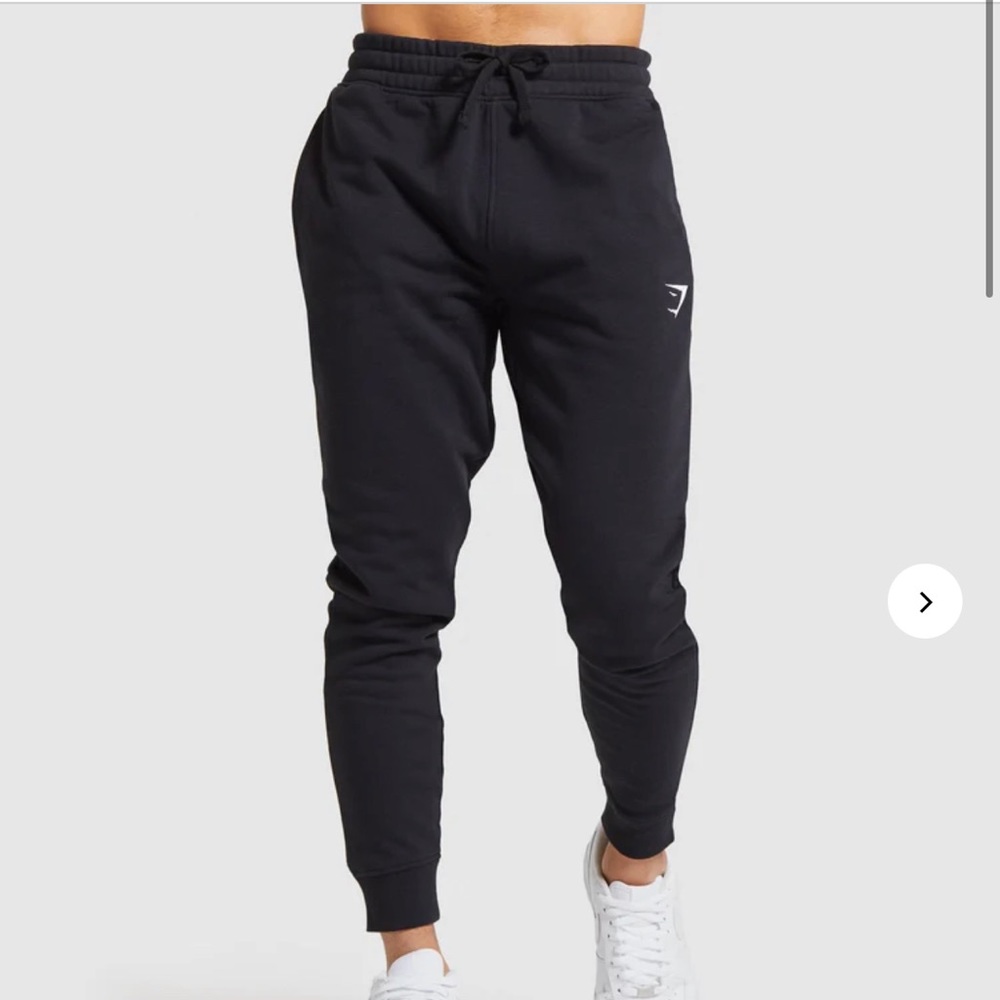Gymshark Men Crest Joggers-Black